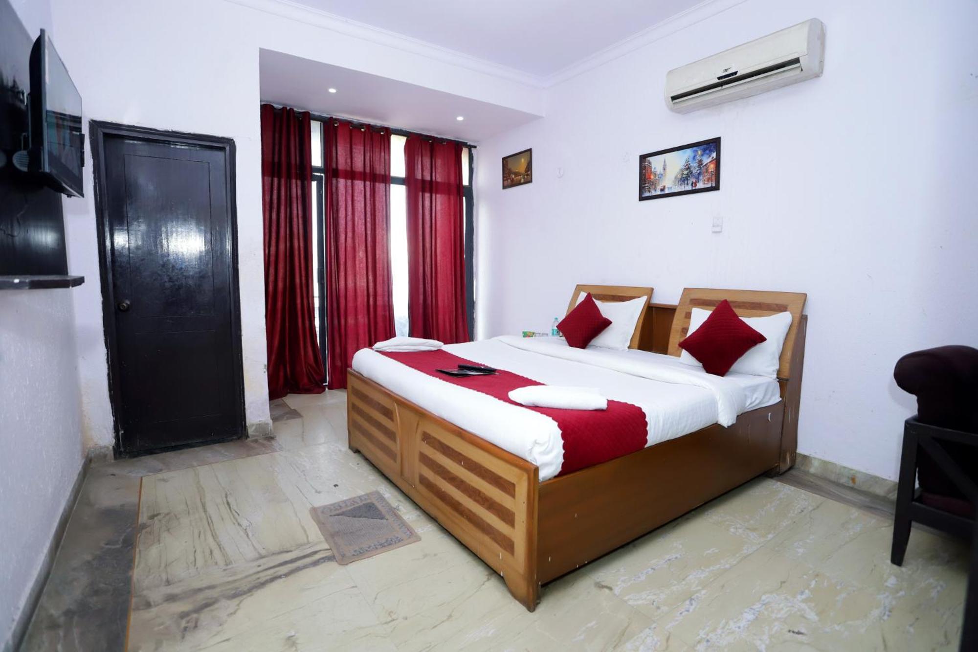 Hotel Warm Welcome - Noida Sector 51 Εξωτερικό φωτογραφία