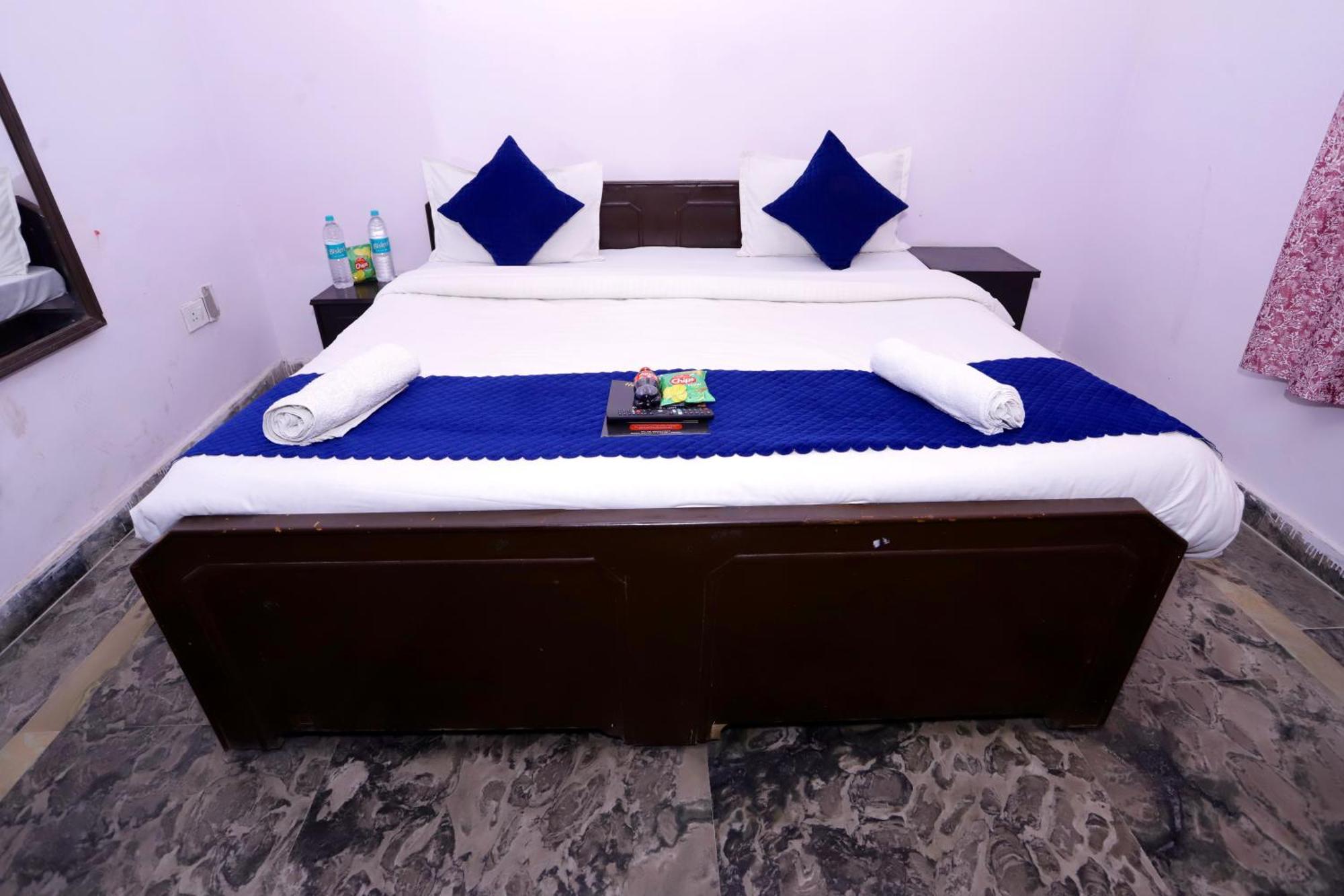Hotel Warm Welcome - Noida Sector 51 Εξωτερικό φωτογραφία