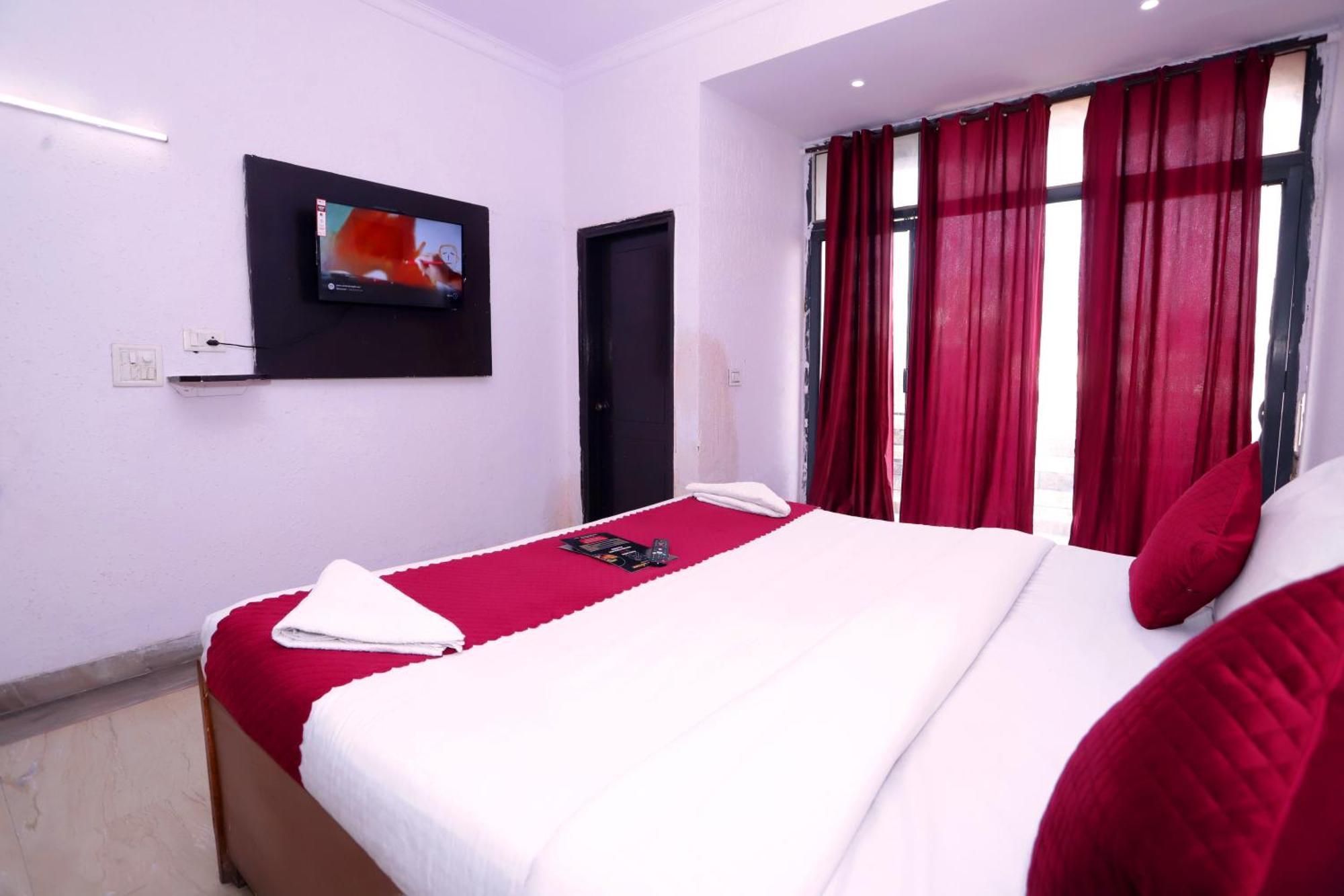 Hotel Warm Welcome - Noida Sector 51 Εξωτερικό φωτογραφία
