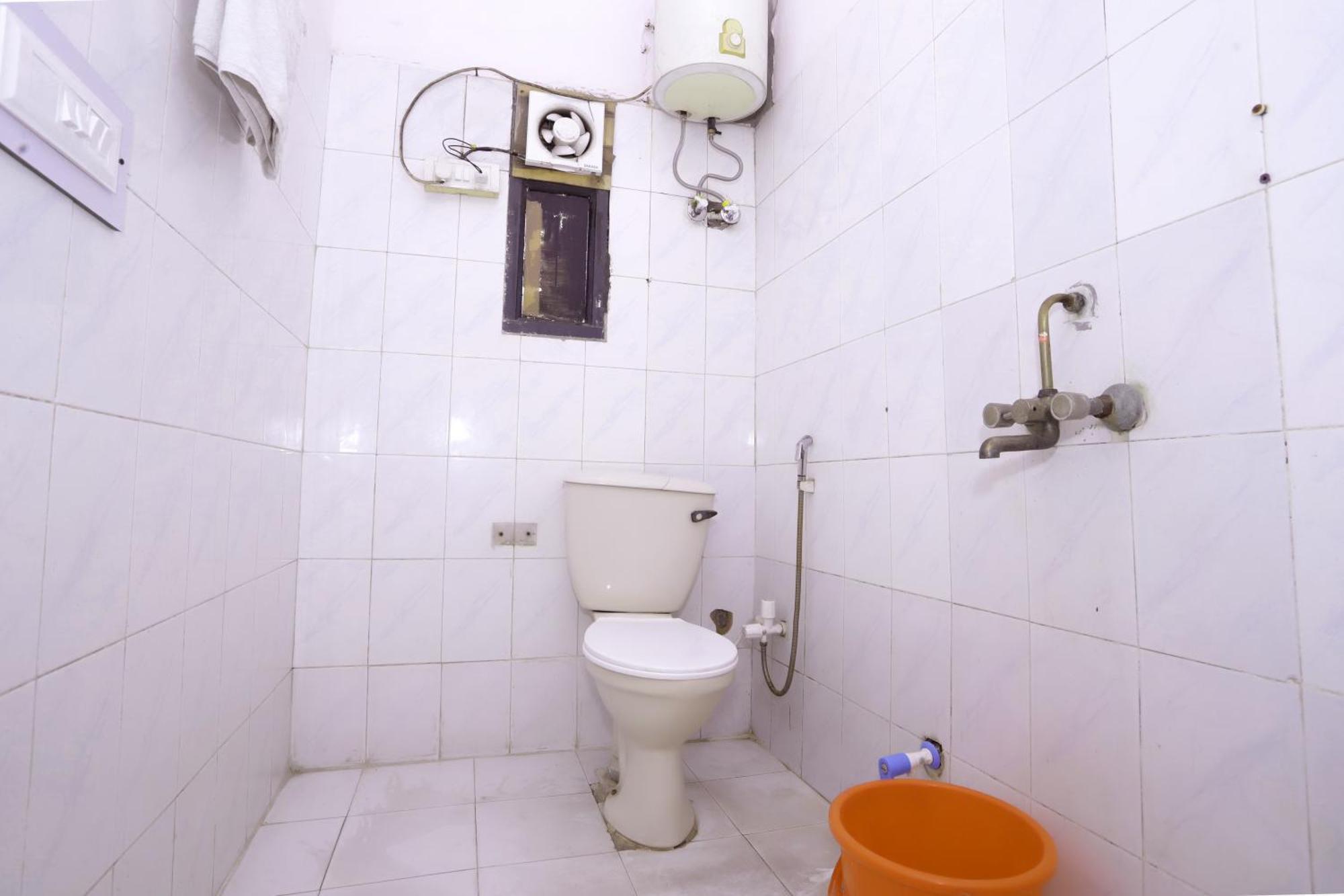 Hotel Warm Welcome - Noida Sector 51 Εξωτερικό φωτογραφία